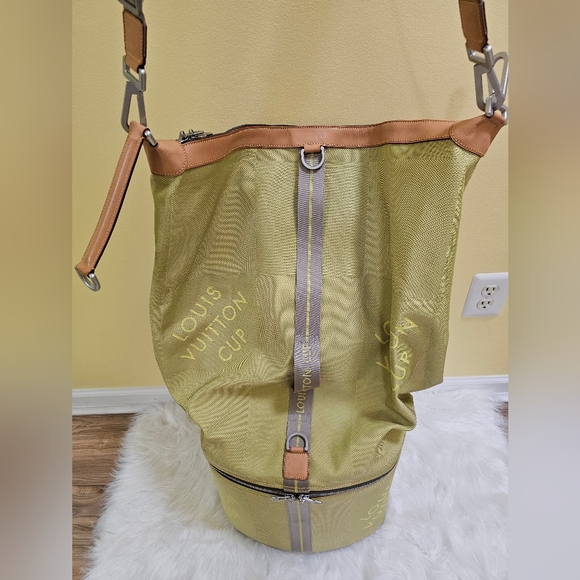 Louis Vuitton N°0284 Golf Bag Lime Green Limited Edition, Louis Vuitton Cup - Picture 3 of 17